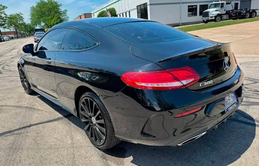 car-image