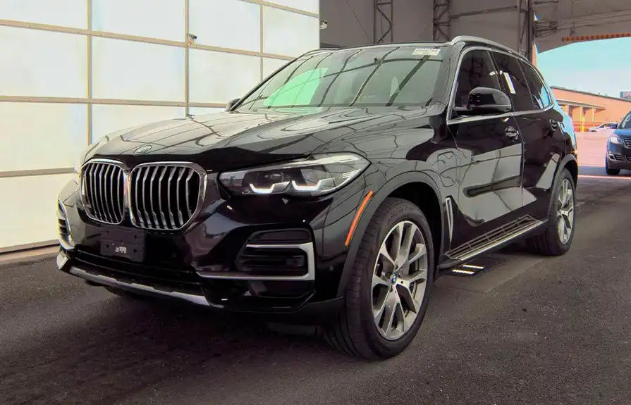 car-image